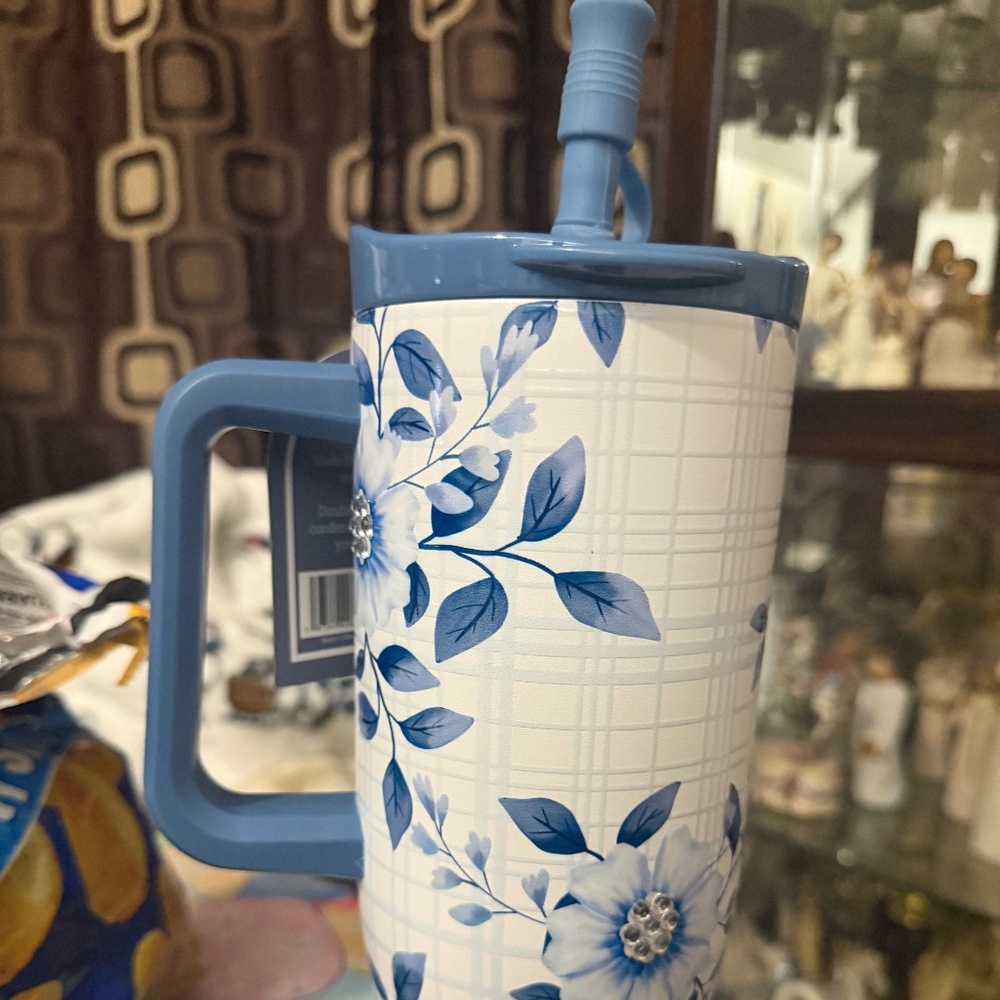 Wellness blue flower with crystals 40oz